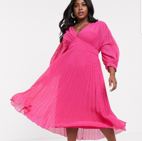 ASOS DESIGN Curve pleated batwing midi dress - Picture 2 of 5